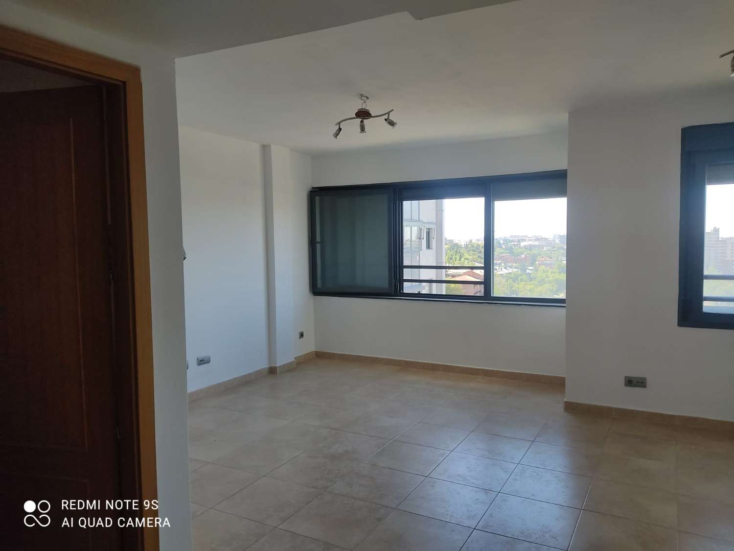 Amplio estudio Calle Bausa..