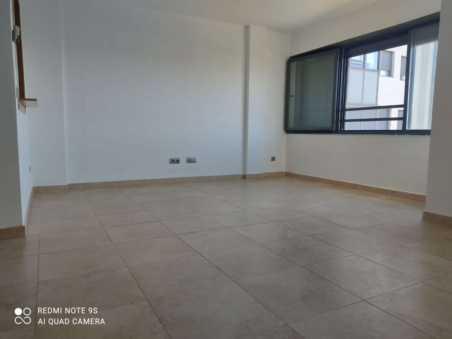 Amplio estudio Calle Bausa..