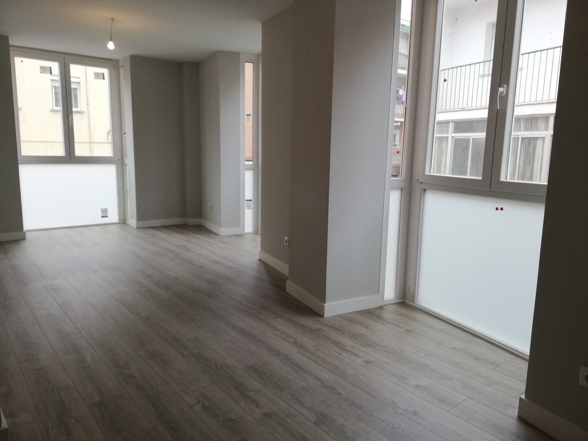 Venta de Piso a estrenar con trastero y garaje en Calle Pico de Beriáin , Villa Vallecas (Madrid). FACILIDADAES DE PAGO.