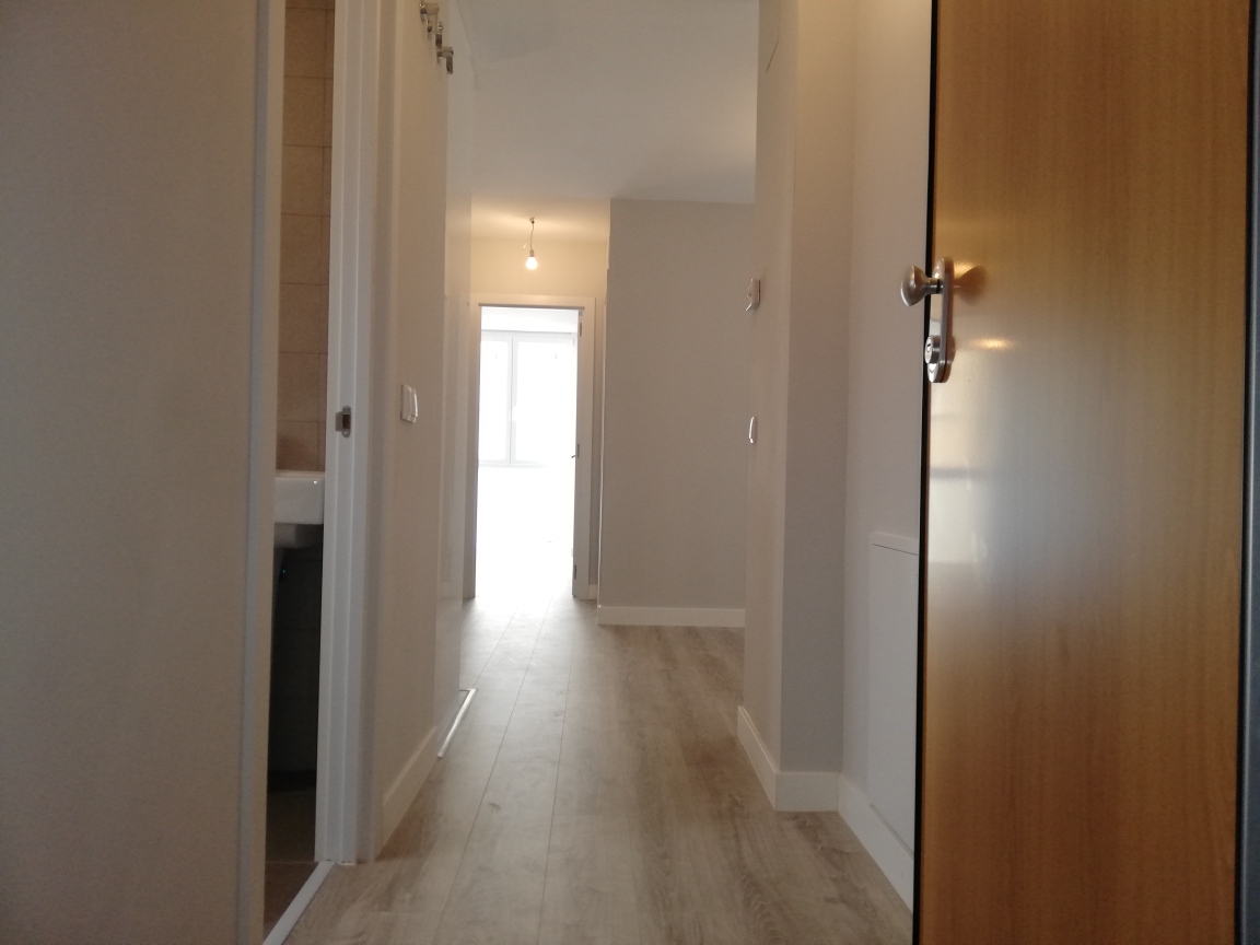 Venta de Piso a estrenar con trastero y garaje en Calle Pico de Beriáin , Villa Vallecas (Madrid). FACILIDADAES DE PAGO.