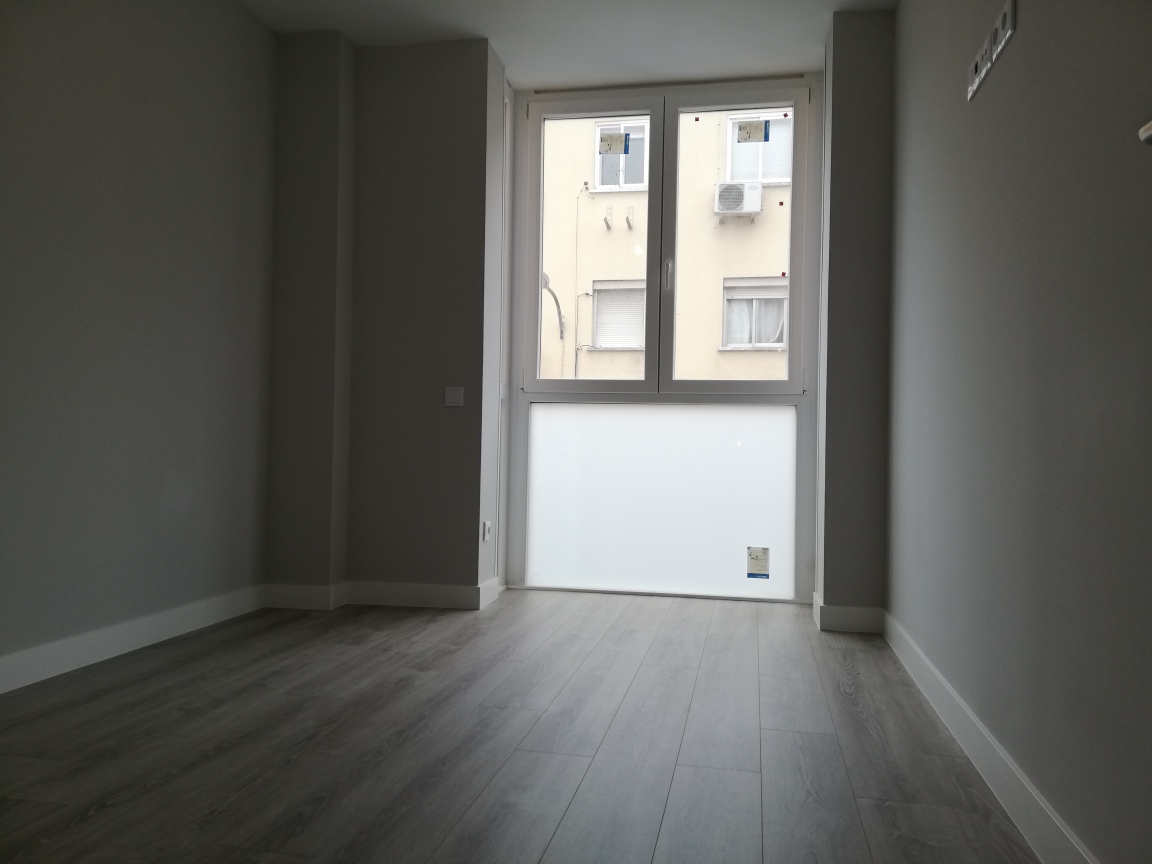 Venta de Piso a estrenar con trastero y garaje en Calle Pico de Beriáin , Villa Vallecas (Madrid). FACILIDADAES DE PAGO.