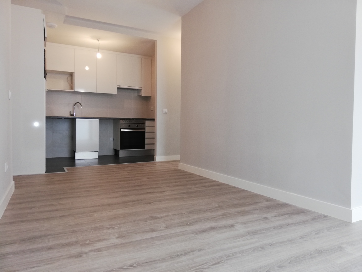 Venta de Piso a estrenar con trastero y garaje en Calle Pico de Beriáin , Villa Vallecas (Madrid). FACILIDADAES DE PAGO.
