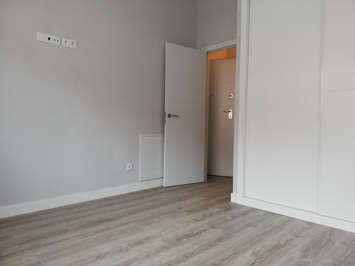 Venta de Piso a estrenar en Calle Pico de Beriáin , Villa Vallecas (Madrid). FACILIDADAES DE PAGO.