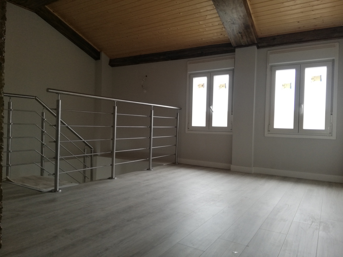Venta de Piso a estrenar en Calle Pico de Beriáin , Villa Vallecas (Madrid). FACILIDADAES DE PAGO.