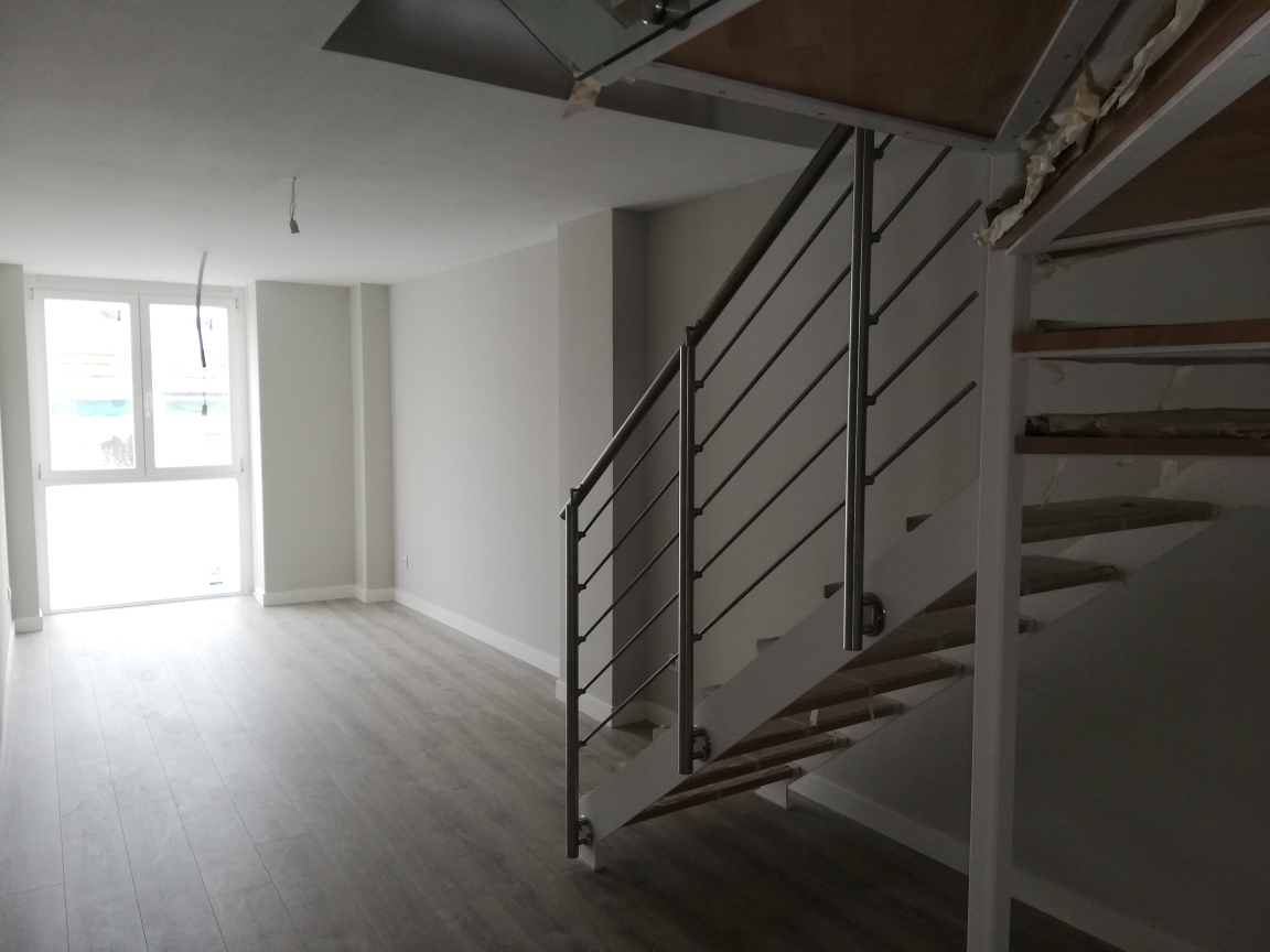 Duplex, 2 våningar till salu i Madrid