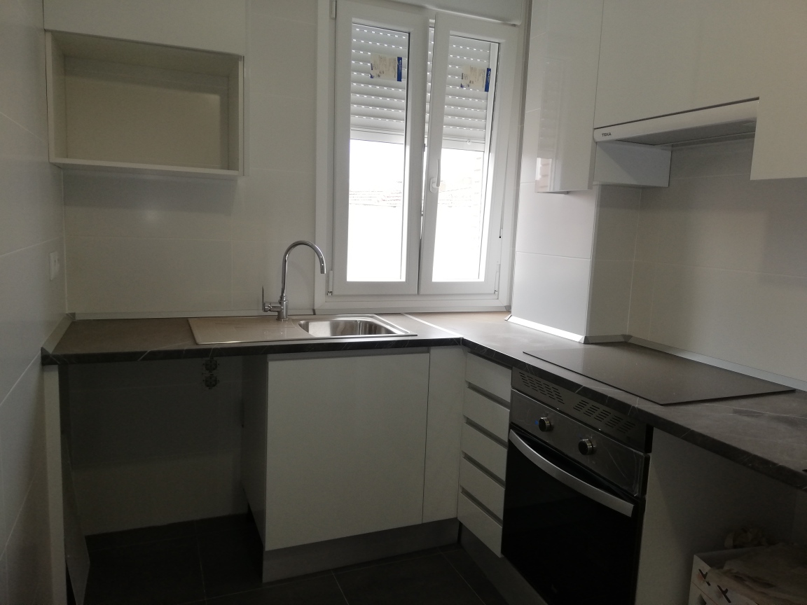 Venta de Piso a estrenar en Calle Pico de Beriáin , Villa Vallecas (Madrid). FACILIDADAES DE PAGO.