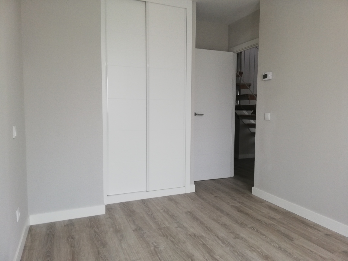 Venta de Piso a estrenar en Calle Pico de Beriáin , Villa Vallecas (Madrid). FACILIDADAES DE PAGO.