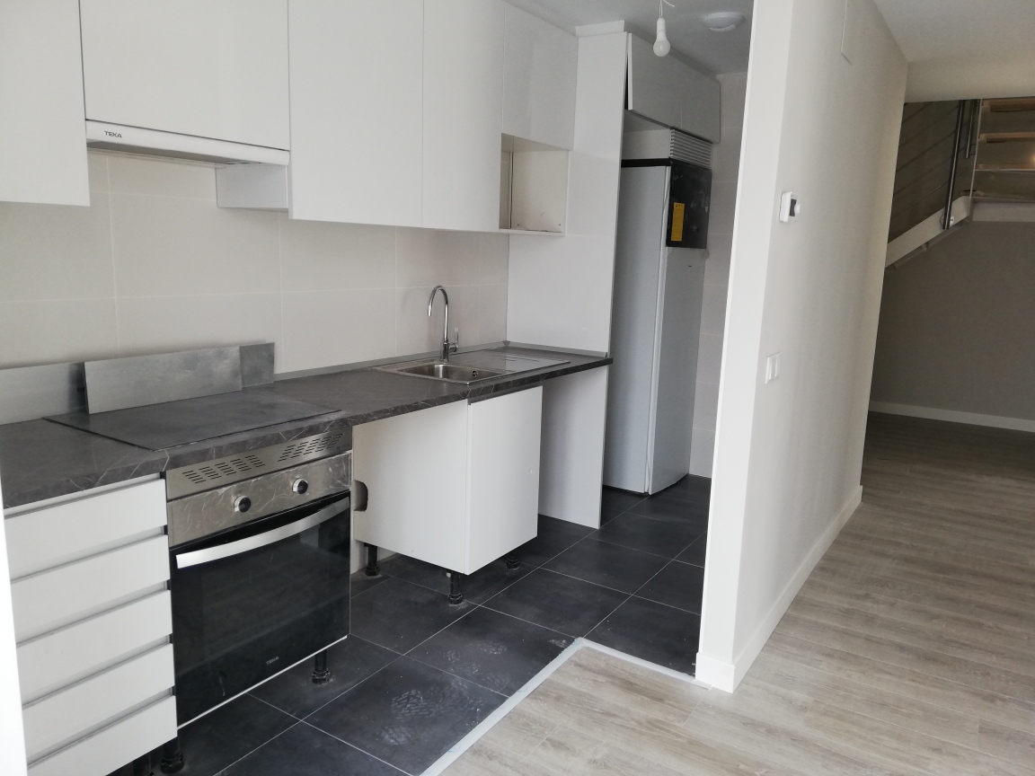 Venta de Piso a estrenar en Calle Pico de Beriáin , Villa Vallecas (Madrid). FACILIDADAES DE PAGO.