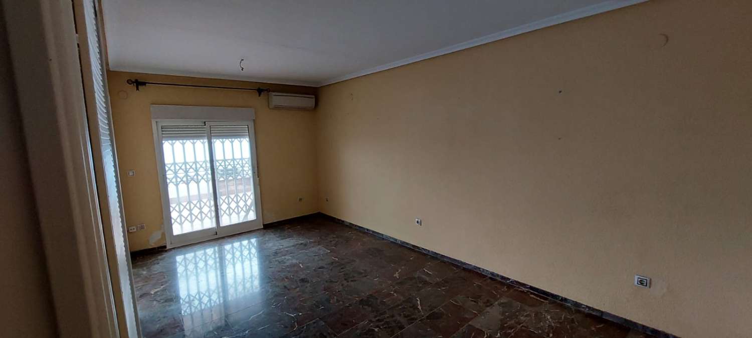 Flat te koop in Alicante