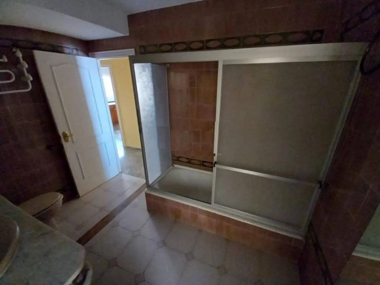 Piso en venta en calle sol naciente. residencial apartahotel garajes (Alicante/Alacant) por 275.000€ con 176m² y 3 habitaciones..