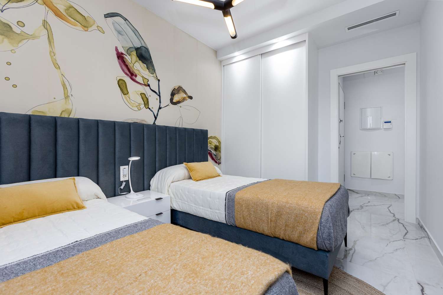 Venta de Espectaculares Apartamentos y 2 Áticos en Orihuela, Alicante