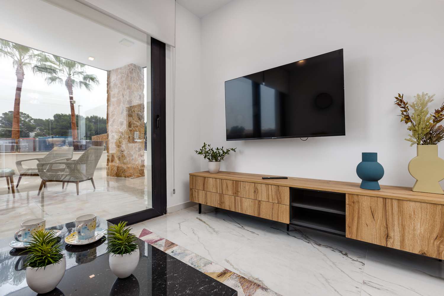 Venta de Espectaculares Apartamentos y 2 Áticos en Orihuela, Alicante