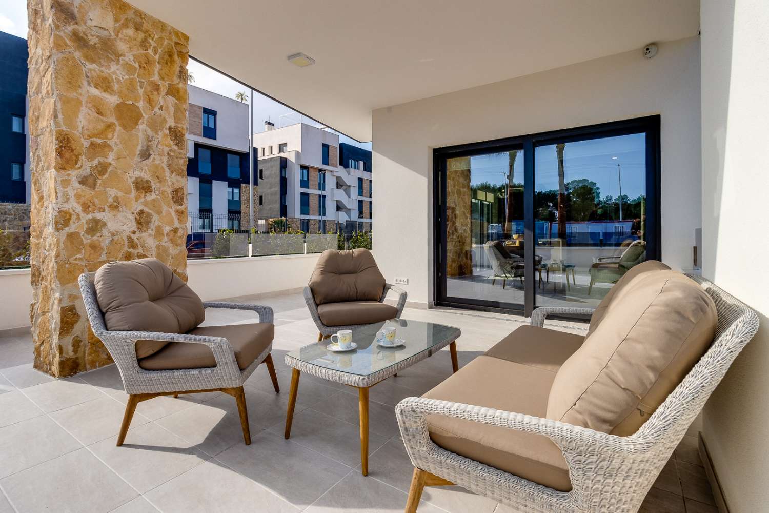Venta de Espectaculares Apartamentos y 2 Áticos en Orihuela, Alicante