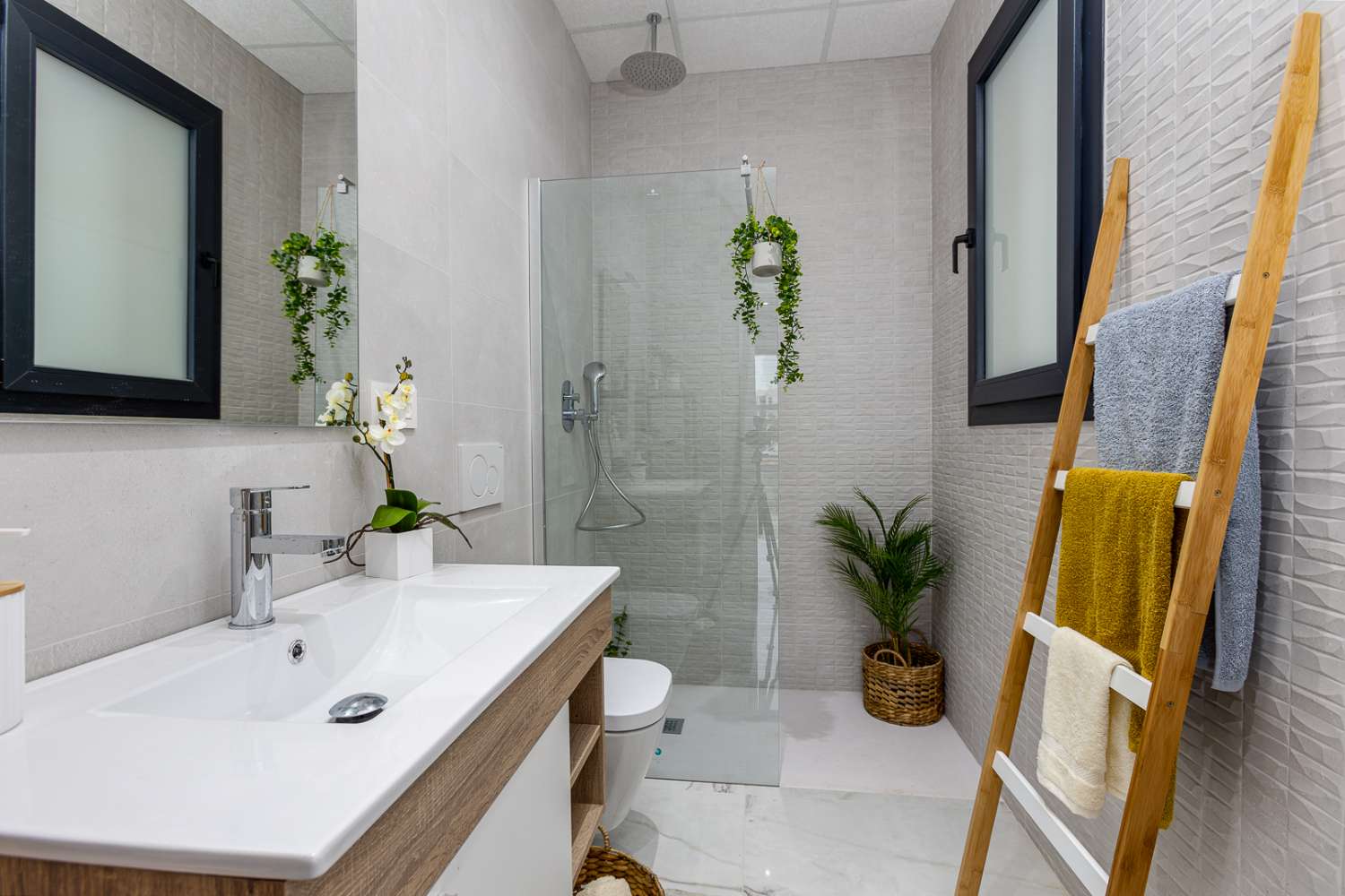 Venta de Espectaculares Apartamentos y 2 Áticos en Orihuela, Alicante