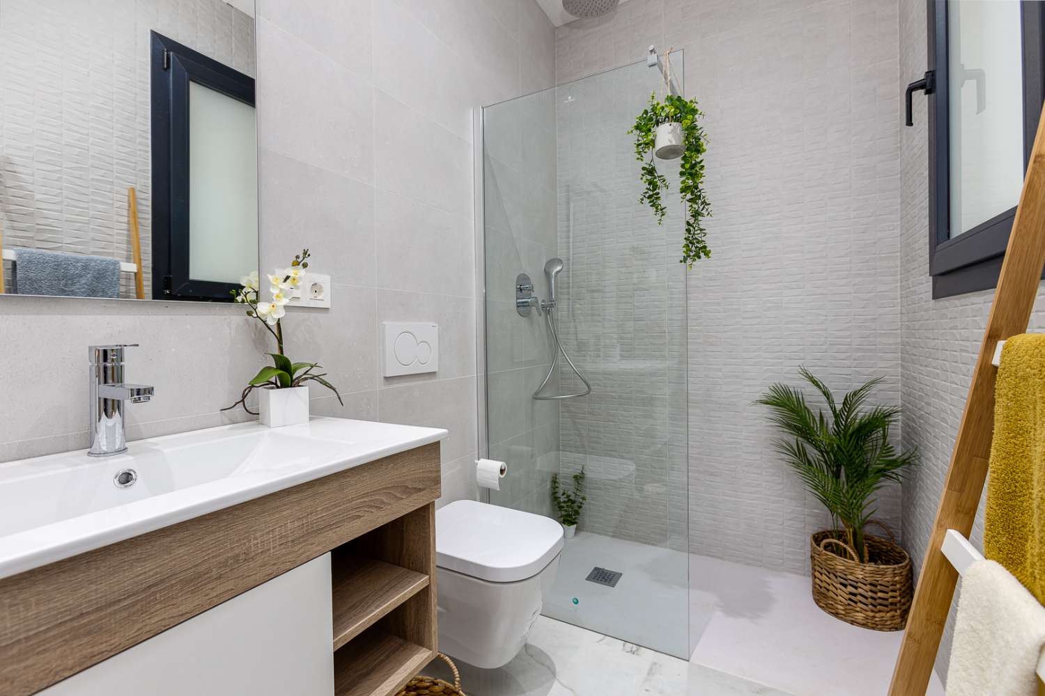 Venta de Espectaculares Apartamentos y 2 Áticos en Orihuela, Alicante