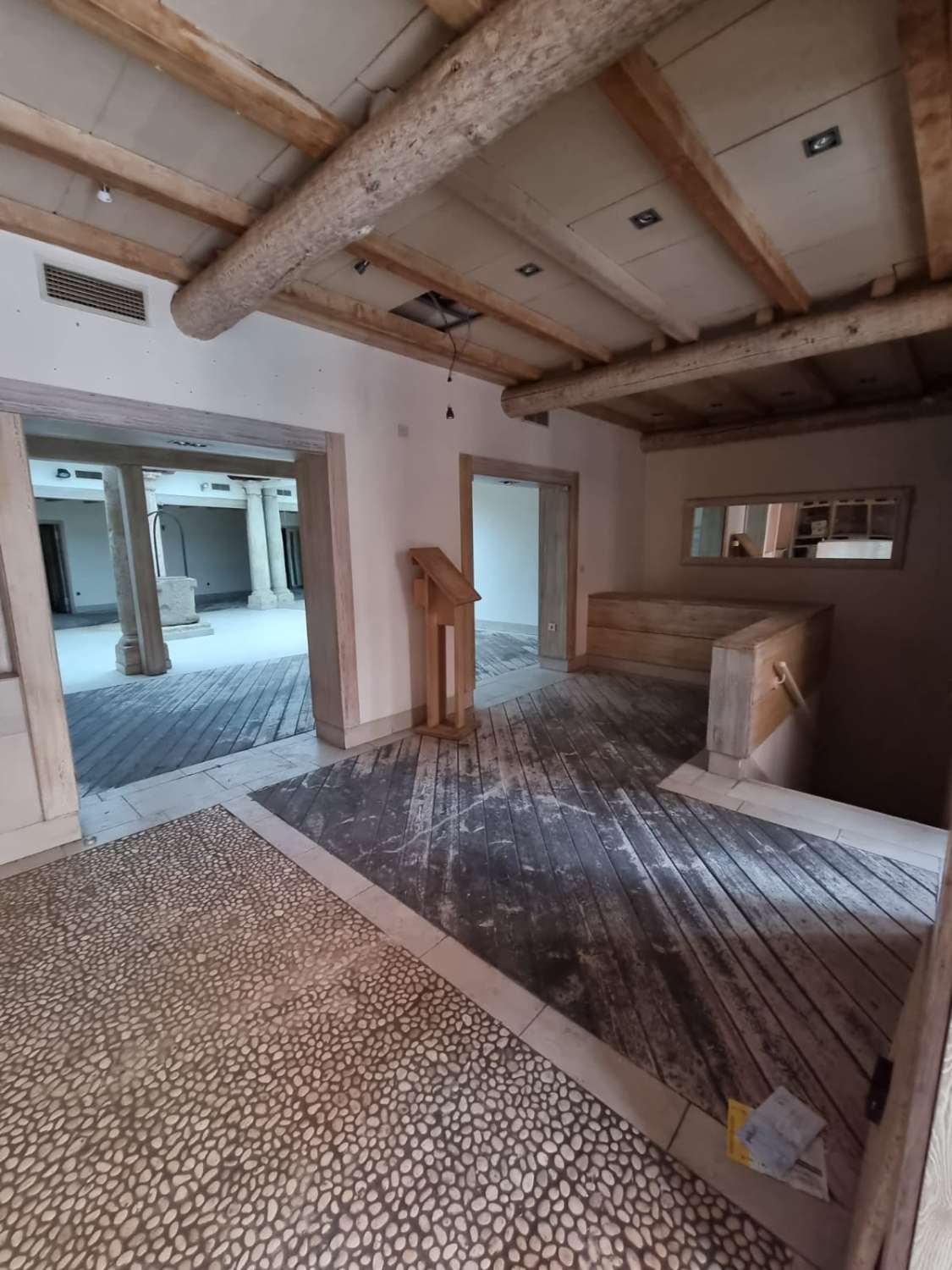 Venta de Local en Calle Carmen Calzado Alcalá de Henares (Madrid)