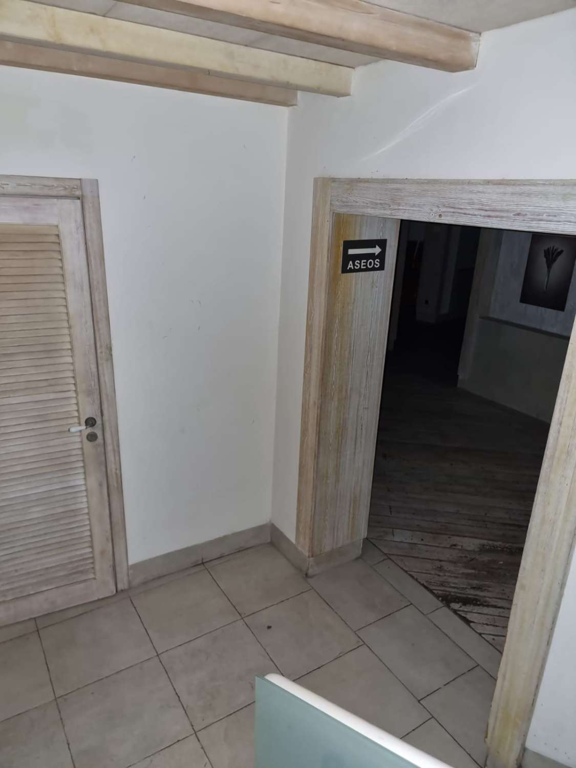 Venta de Local en Calle Carmen Calzado Alcalá de Henares (Madrid)