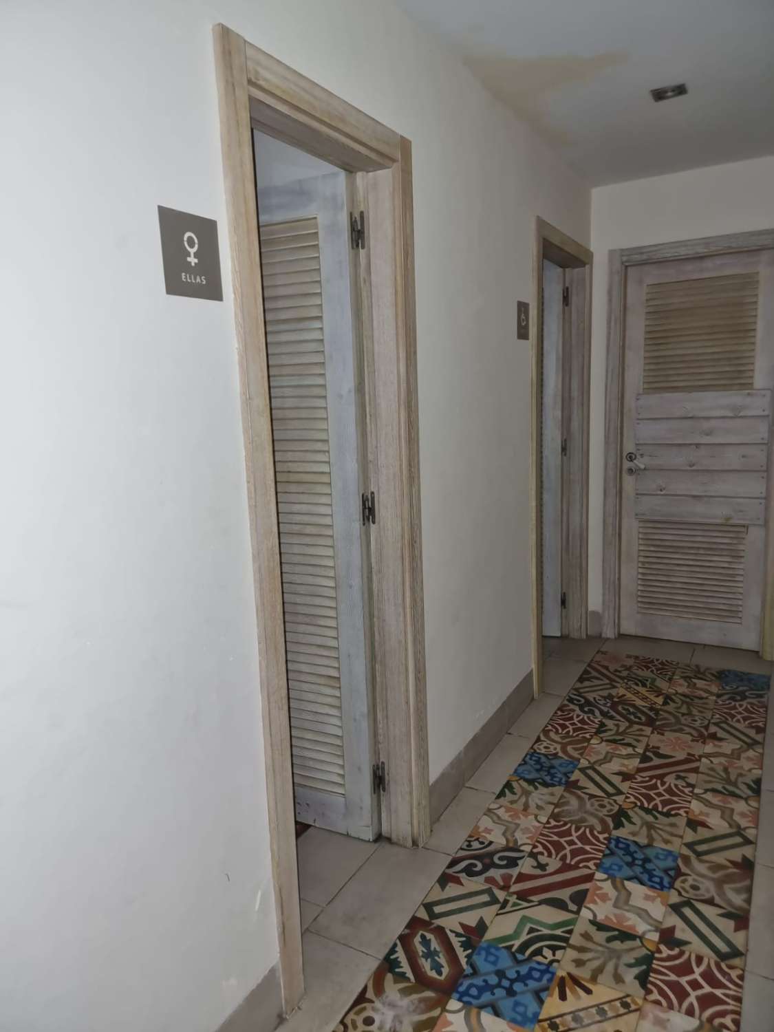 Venta de Local en Calle Carmen Calzado Alcalá de Henares (Madrid)