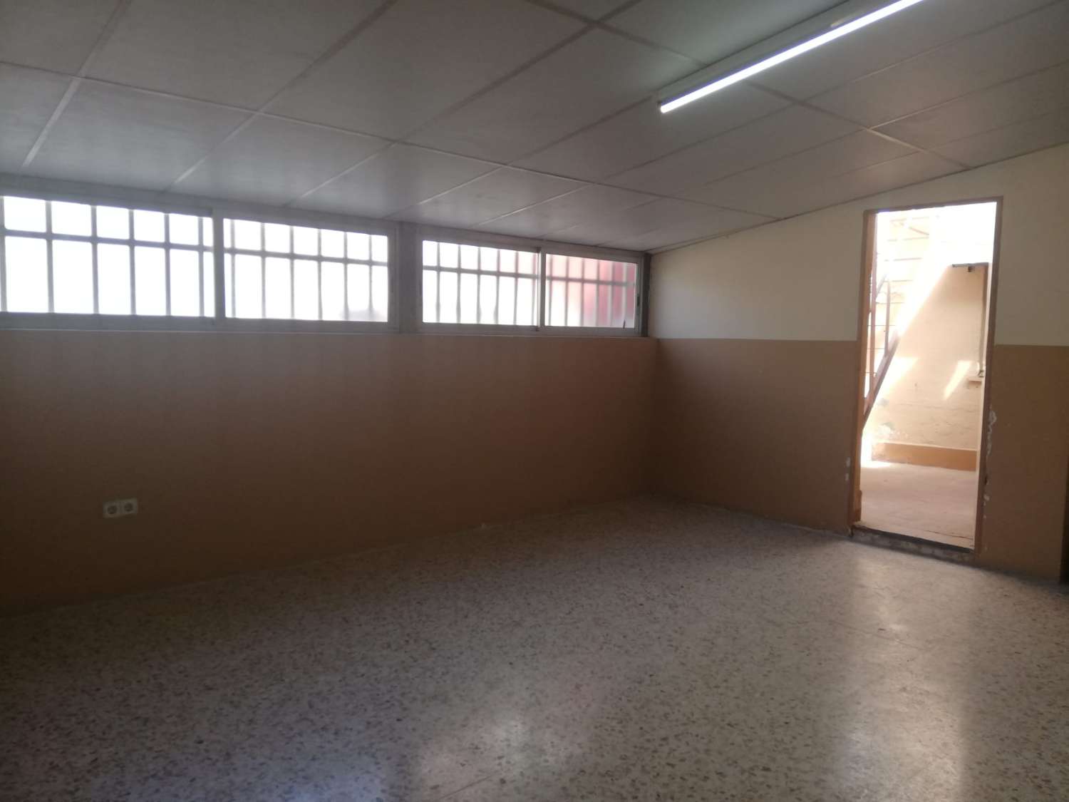 Nave - Calle Lozano Puente de Vallecas Madrid..