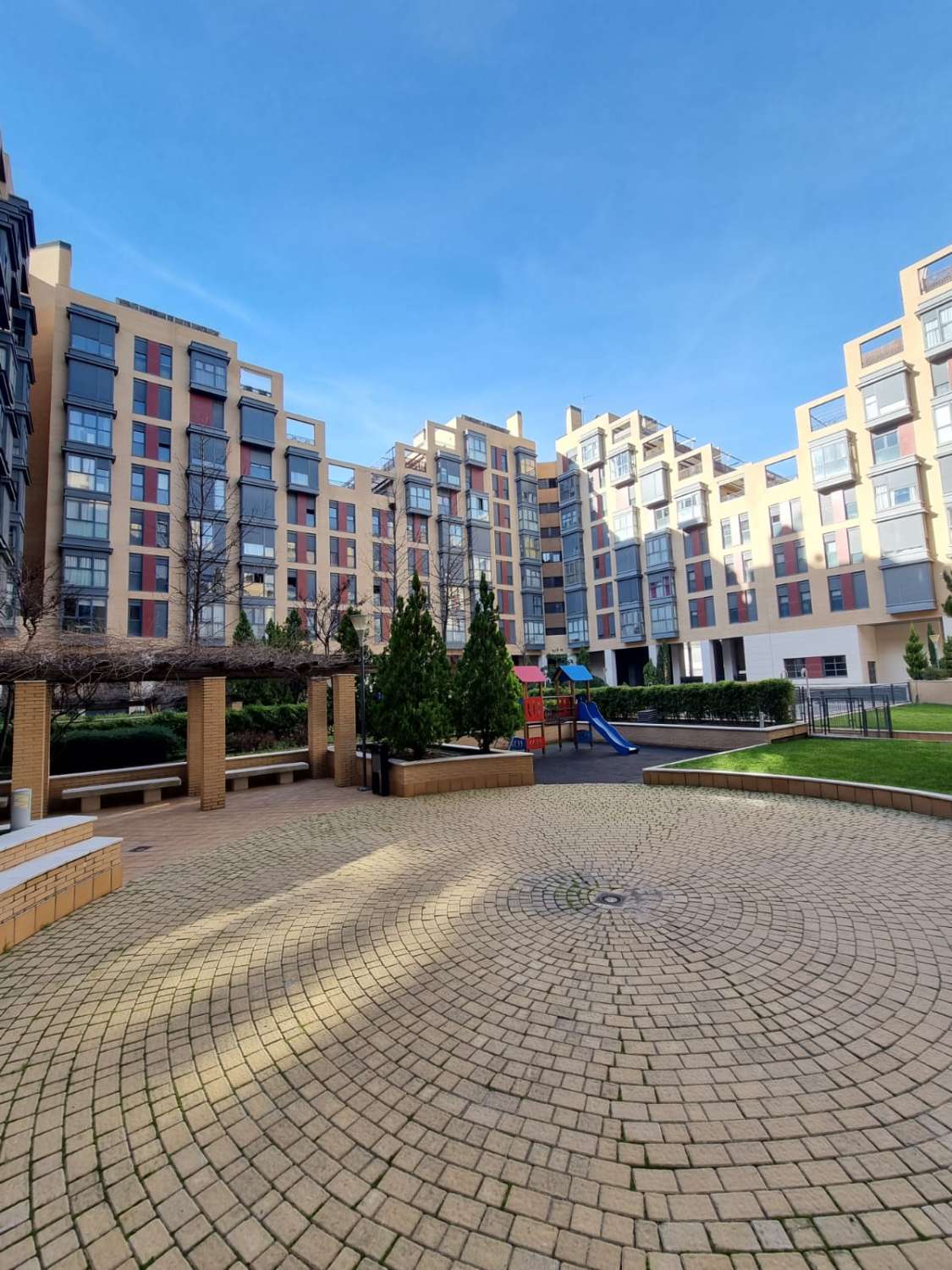 Venta de ÁTICO en Avenida ENSANCHE DE VALLECAS, Madrid (Madrid)....