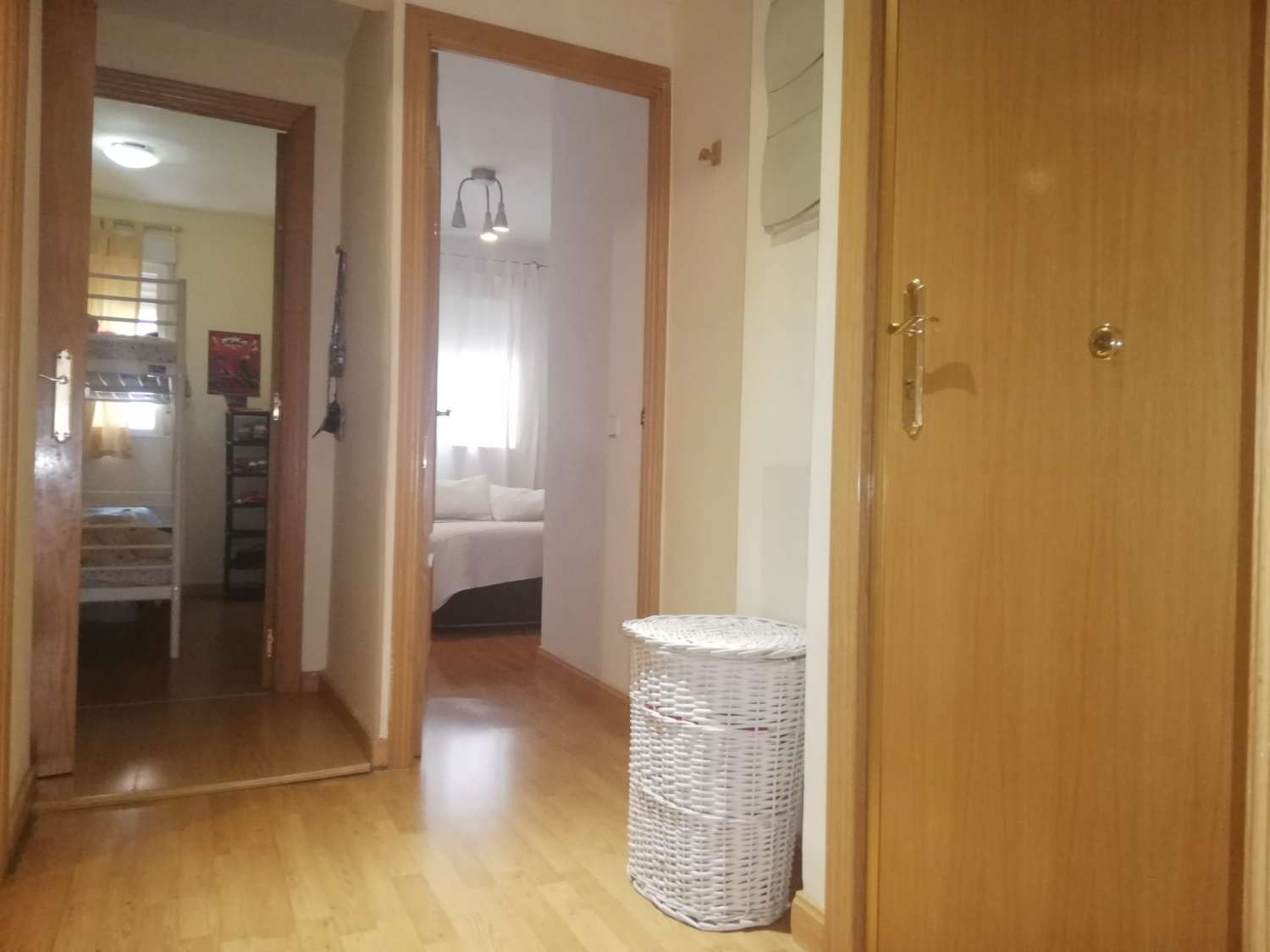 Venta de Piso en Calle Quijada de Pandiellos, Madrid...