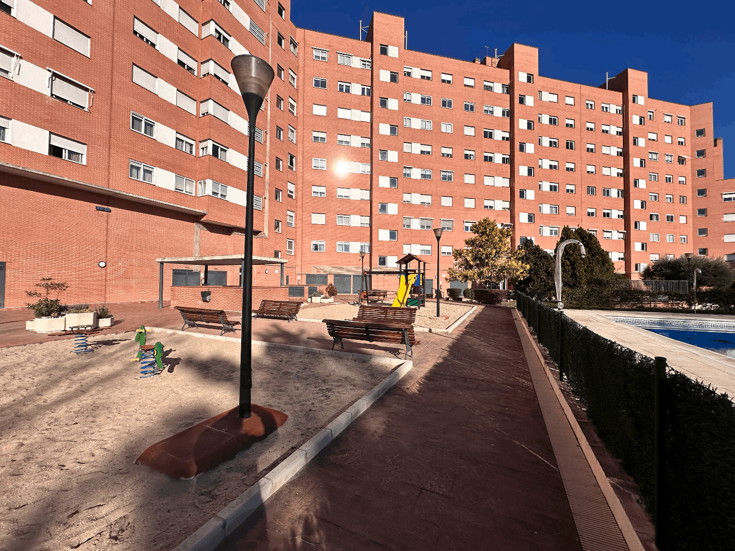 Etxebizitza salgai in Los Rosales (Madrid)